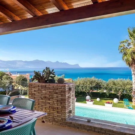 Vista Mare E Piscina Privata Ad Alcamo
