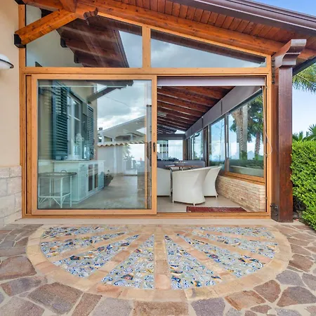 Vista Mare E Piscina Privata Ad *